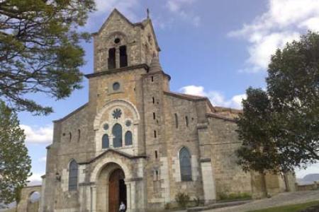 Iglesia de San Vicente en Frías.