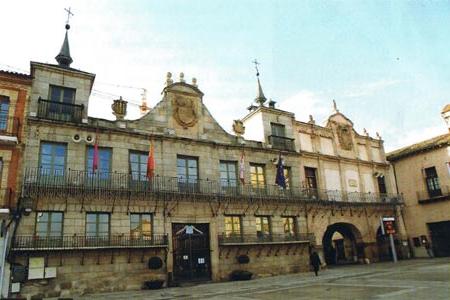 Casa consistorial y el Cabildo de Medina del Campo